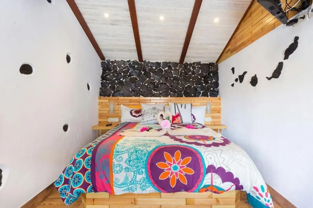 Traditional Canary Cottage In Masca
